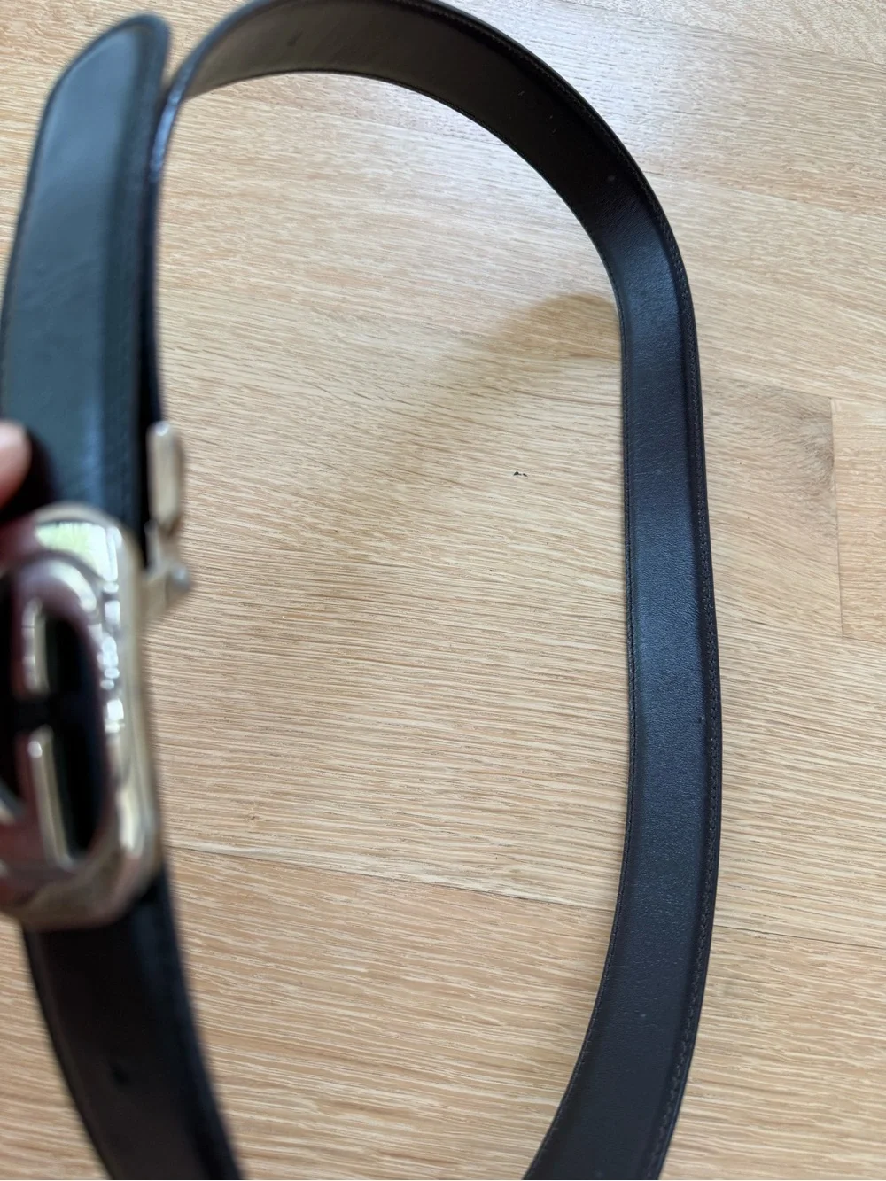 Authentic Gucci Black Leather Men’s Belt with Gold Interlocking G Buckle